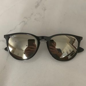 Erika black Ray-Ban sunglasses with mirrored lenses